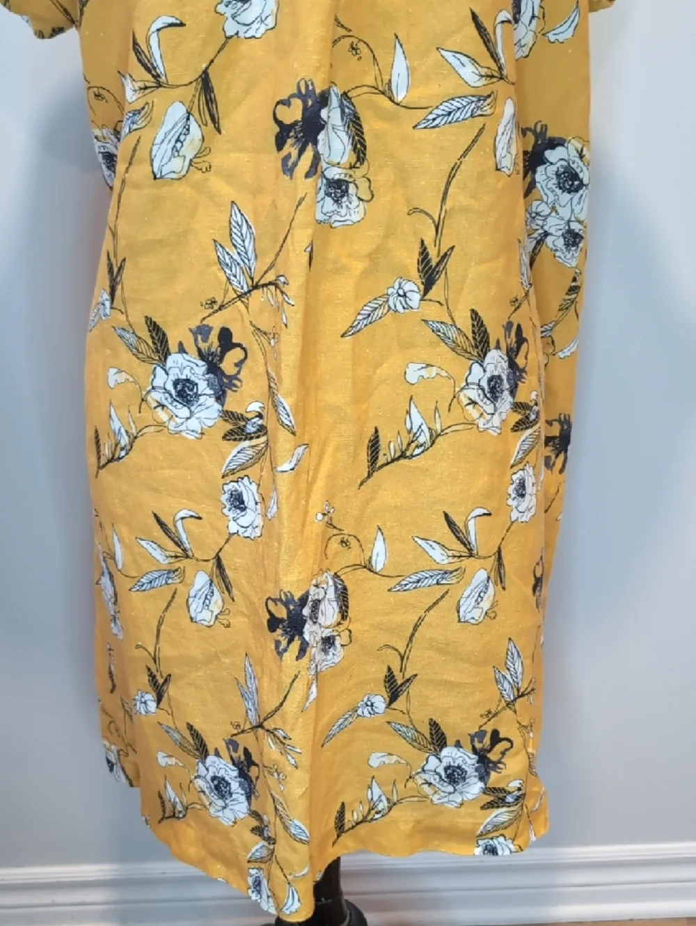 Simons Contemporaine Yellow Floral Shirt Dress - Picture 3 of 10